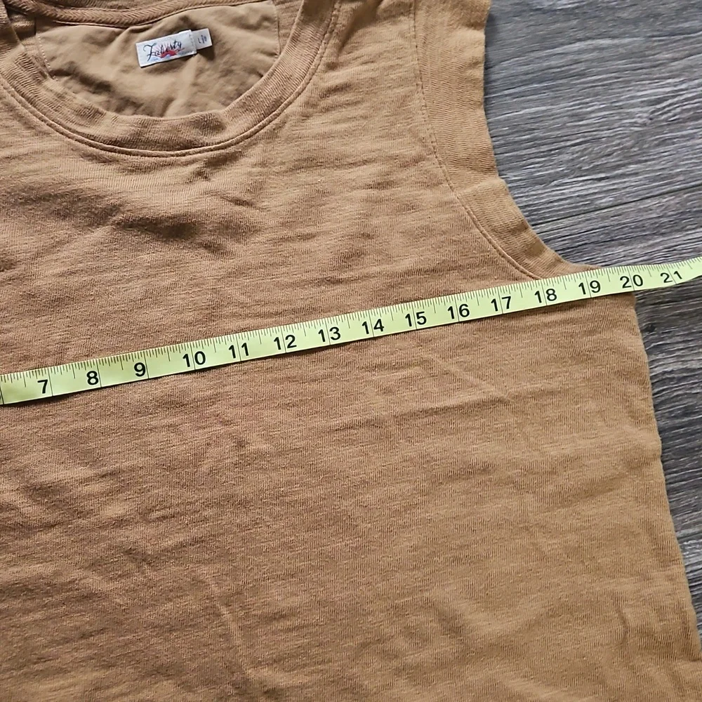 Faherty Muscle Tee - Picture 4 of 5